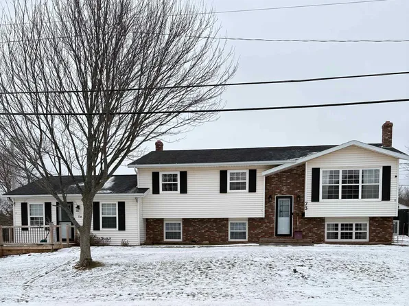 73 Rankin Dr, Stratford, PE C1B 2C4