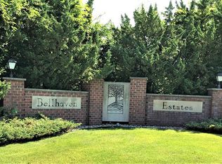 4223 Stonegate Dr, Oshkosh, WI 54904