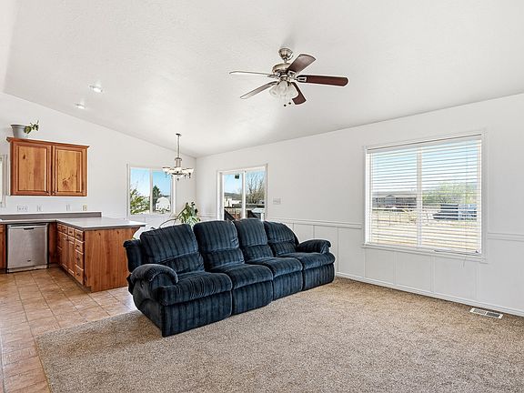 5th image of 4696 N Santa Fe Trl