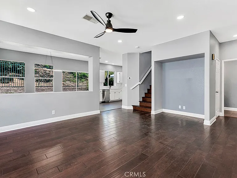 606 Hooper Ave — Photo 4