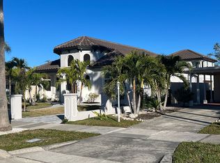 320 Pedro St, Venice, FL 34285