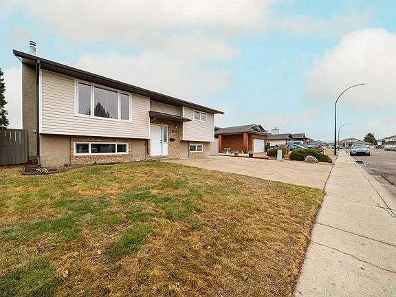 2nd image of 53 Rundle Ave SW