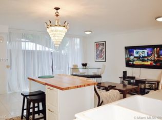 2204 NE 7th St, Hallandale Beach, FL 33009
