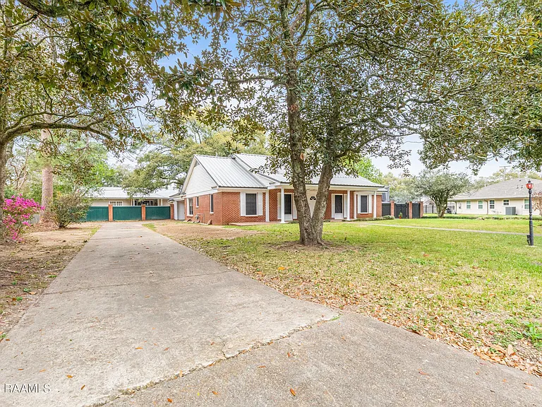 418 Marguerite Blvd — Photo 31