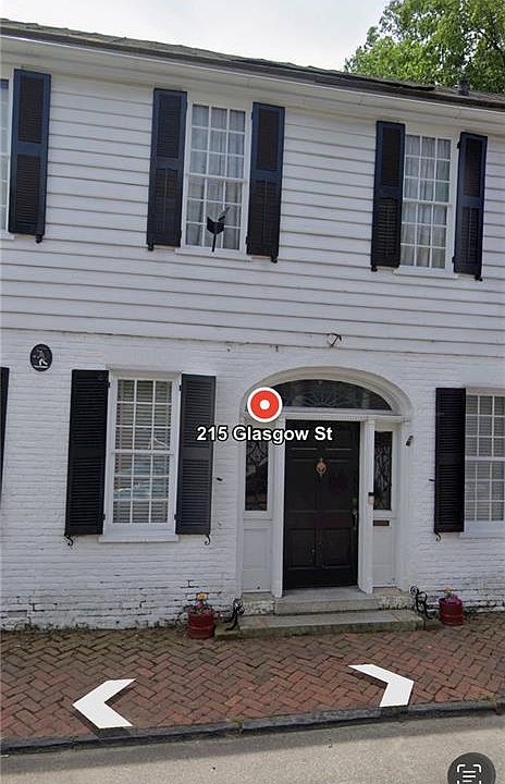 1st image of 215 Glasgow St