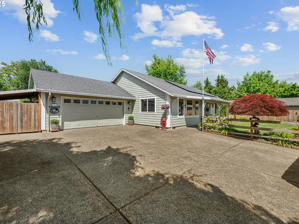 201 Shirley St, Molalla, OR 97038