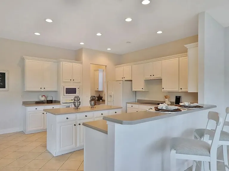 10036 Watermark Ln — Photo 18