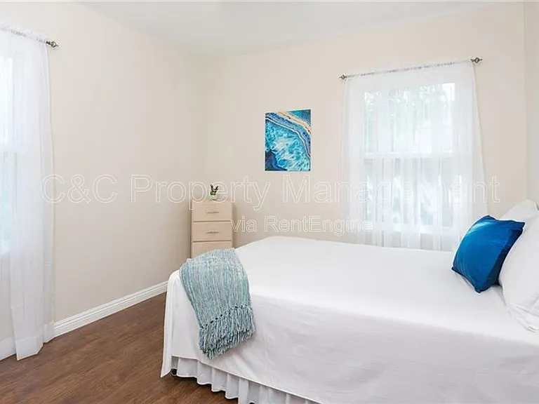 11252 Delano St — Photo 21