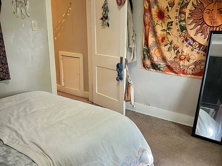 2332 Eldridge St #1 — Photo 10