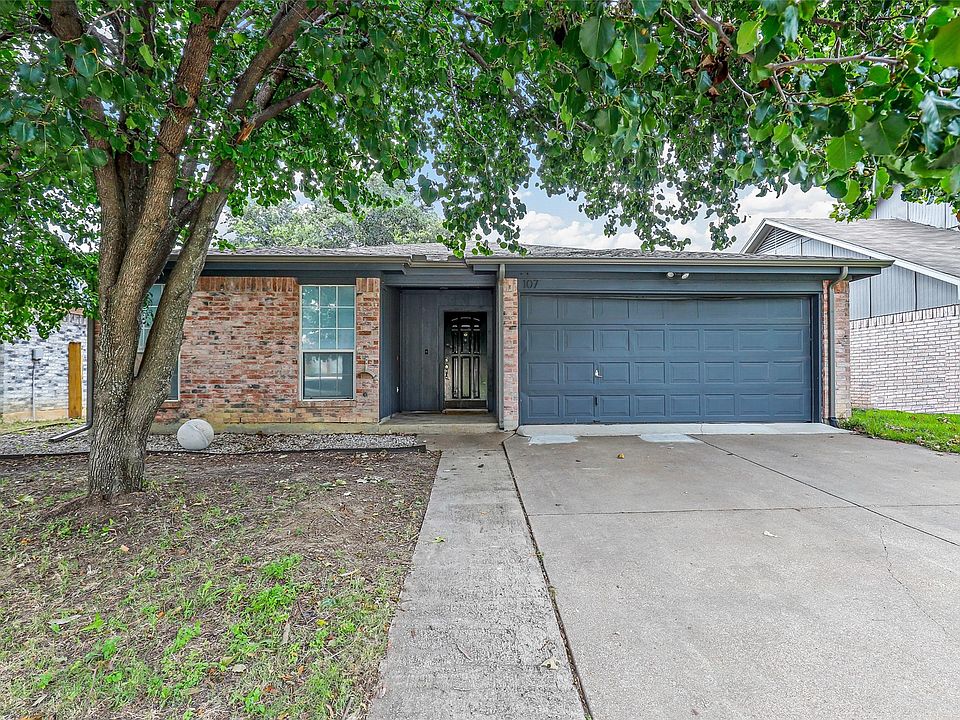 1st image of 107 Moss Hill Dr