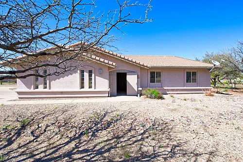 2601 E Suma Dr Photo 1