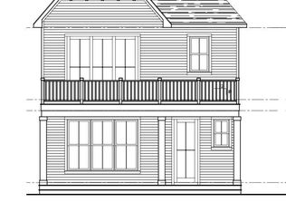 211 N Main St, Leland, MI 49654