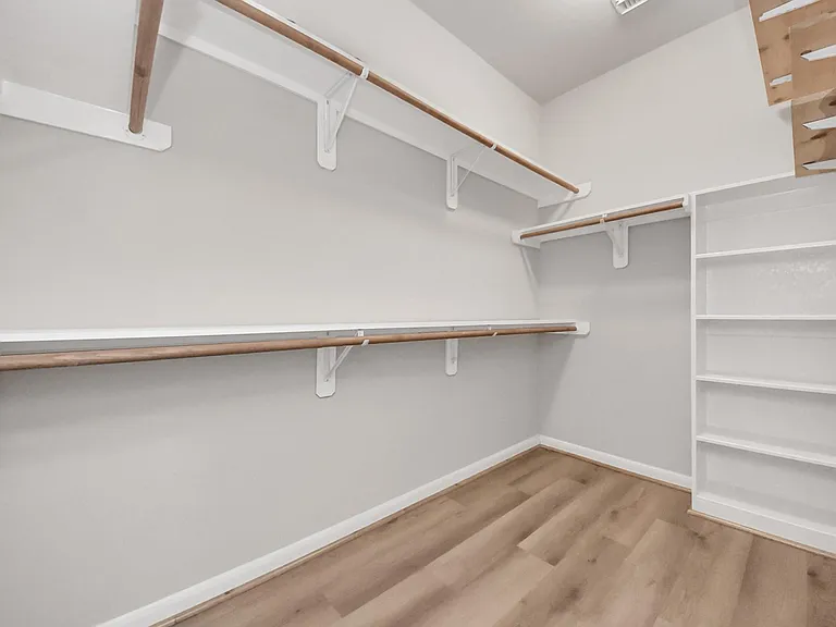 1251 Glenwood Canyon Ln — Photo 14