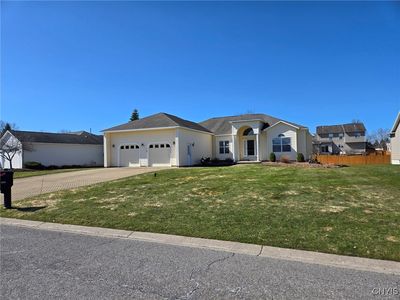 6301 Asa Eastwood, Cicero, NY, 13039