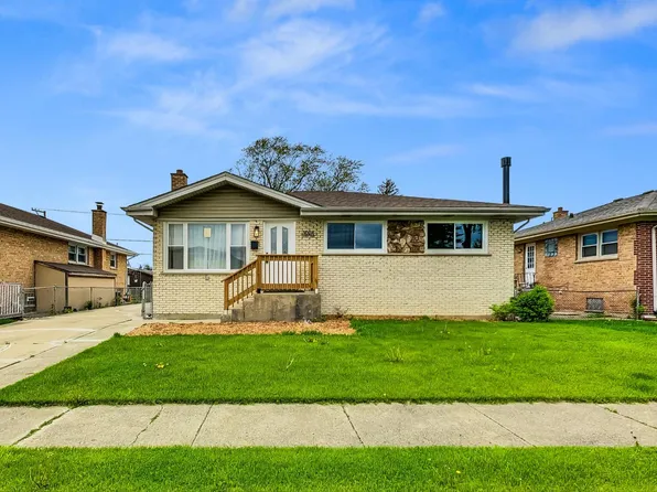 300 1/2 44th Ave, Northlake, IL 60164