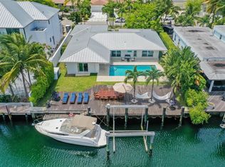 2380 Magnolia Dr #2380, Miami, FL 33181