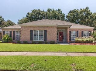 102 Passage Dr, Lafayette, LA 70506