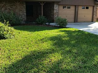 1607 Parkway Dr, Alvin, TX 77511