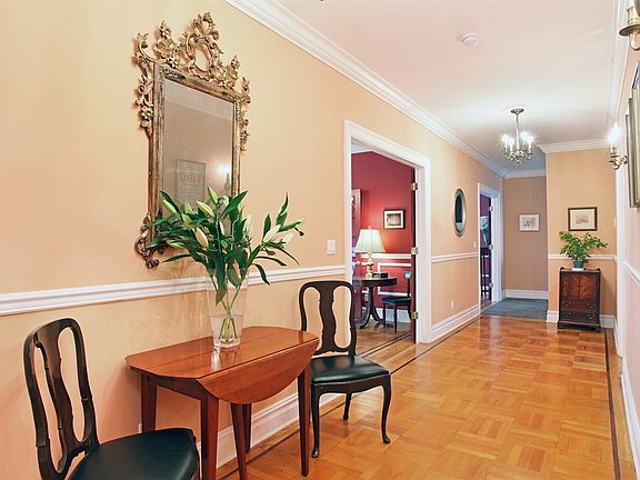 3rd image of 225 Eastern Pkwy APT 2A