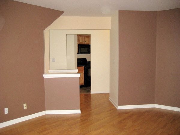 1st image of 56 Westfield Pl