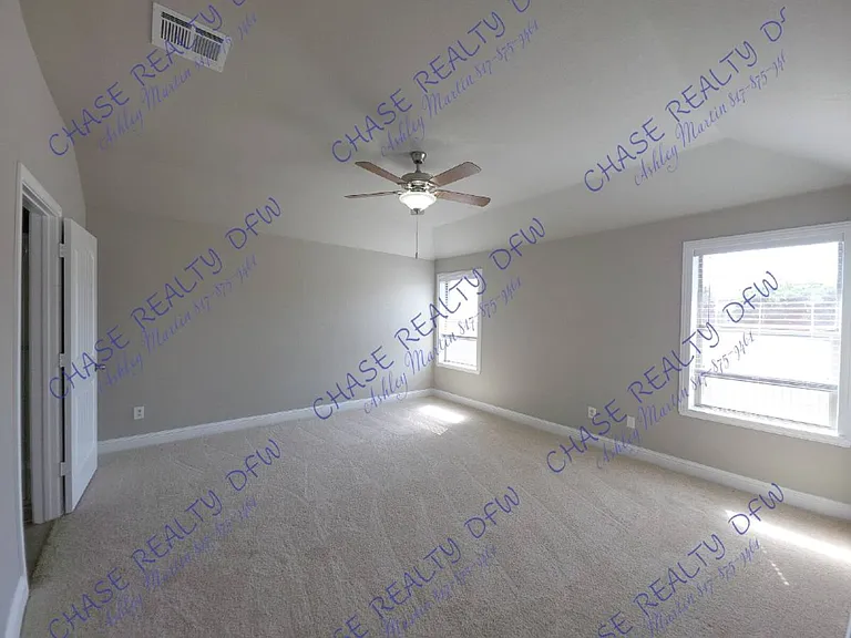 10929 Hawks Landing Rd — Photo 7