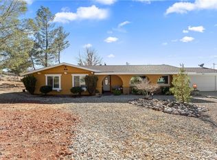 19979 Modoc Rd, Apple Valley, CA 92308