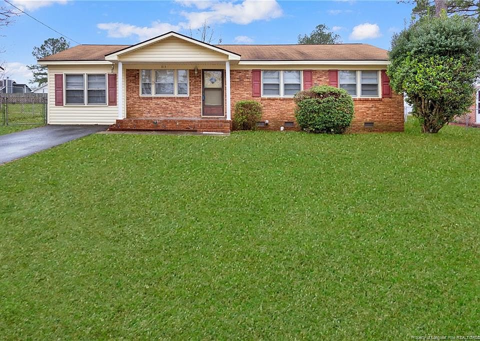1st image of 813 Lakecrest Dr