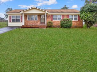 813 Lakecrest Dr, Fayetteville, NC 28301