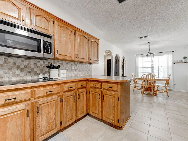 303 Manning Dr — Photo 23
