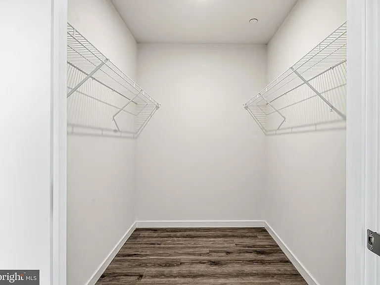 915 N Broad St #17-413 — Photo 12