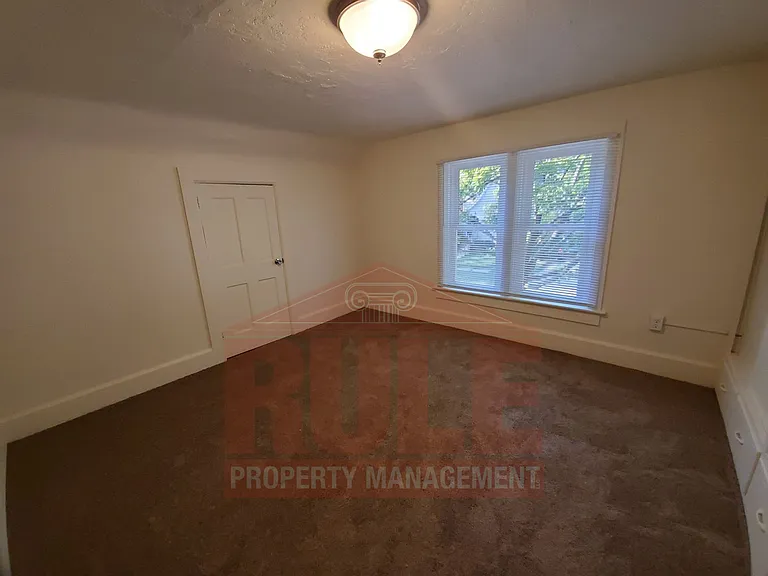 715 Chicago St — Photo 9