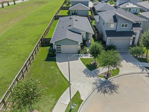 3rd image of 12503 Newport Arch Ln