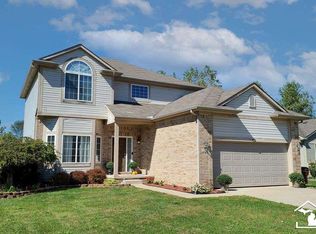 1647 Spaulding Rd, Monroe, MI 48162