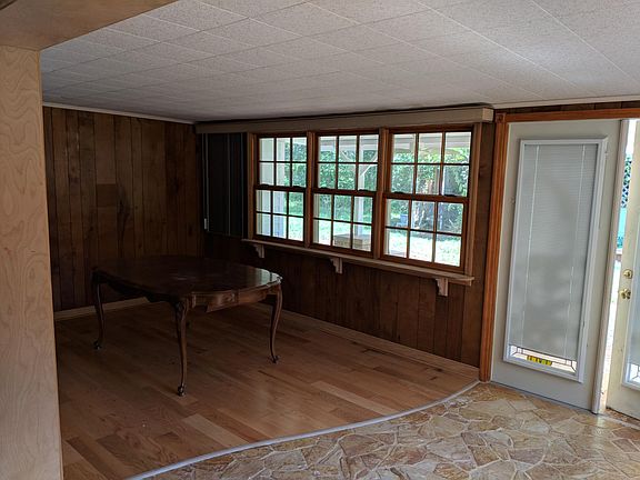 Enclosed air conditioned porch 