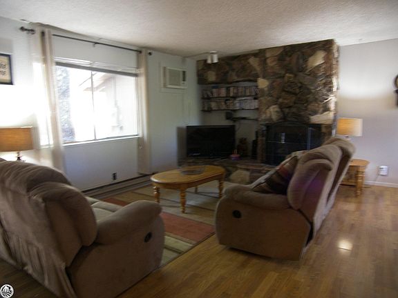 5th image of 19414 Pine Mountain Dr #369