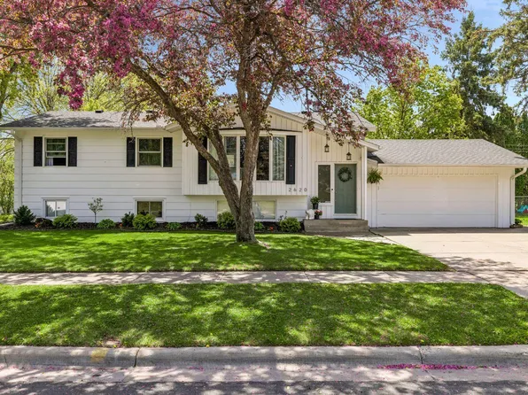 2620 Cedar Ave, White Bear Lake, MN 55110
