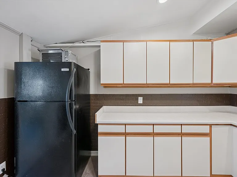 1278 Hugo St — Photo 9