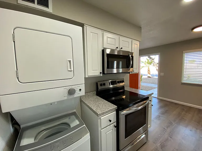 1829 E Broadway Rd — Photo 13