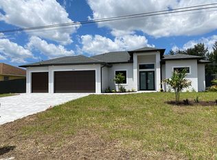 240 NW 7th Pl, Cape Coral, FL 33993
