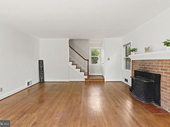5th image of 4731 Arlington Blvd