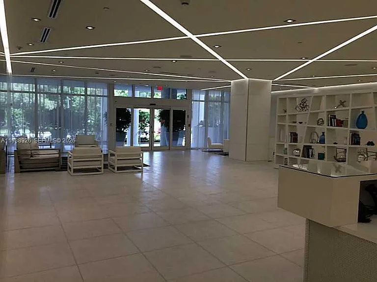 4250 Biscayne Blvd #1414 — Photo 30