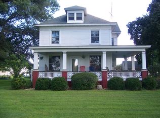 2564 W Hilvety Rd, Macon, IL 62544