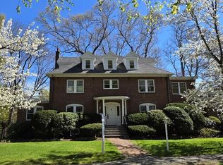 24 Radcliff Rd, Waban, MA 02468