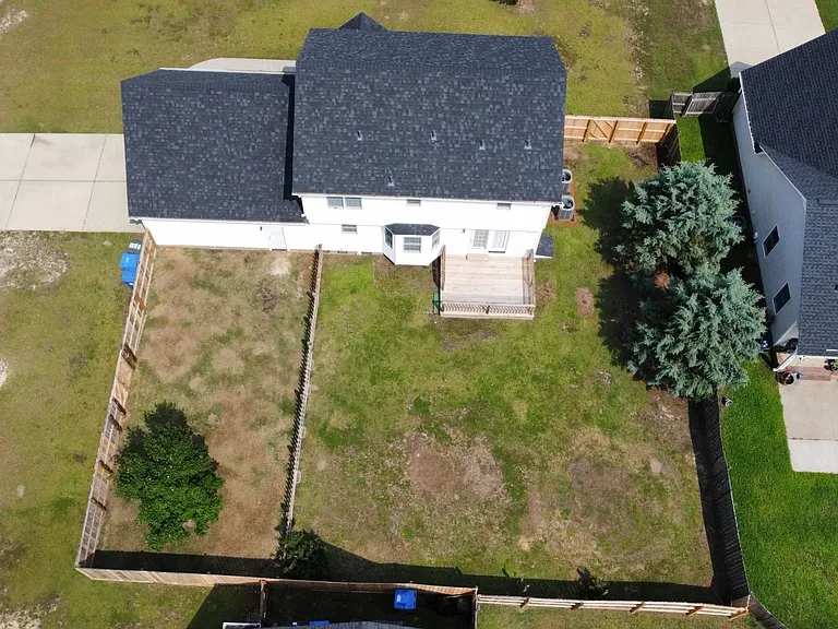 2438 Larwood Dr — Photo 7