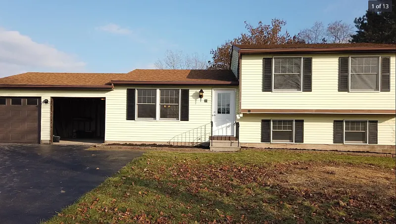 3 bed, 2.0 bath, 1600 sqft, $2,600 — Photo 1