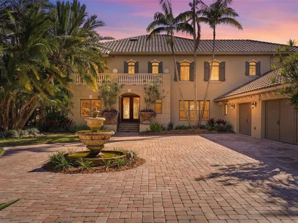 6755 30th St S, Saint Petersburg, FL 33712