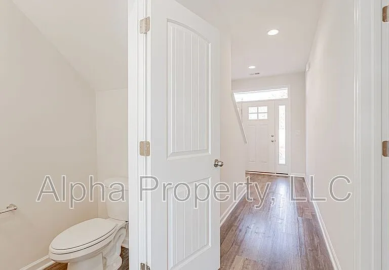 328 Trail Branch Ct — Photo 3