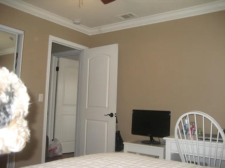 748 Syracuse Dr — Photo 14