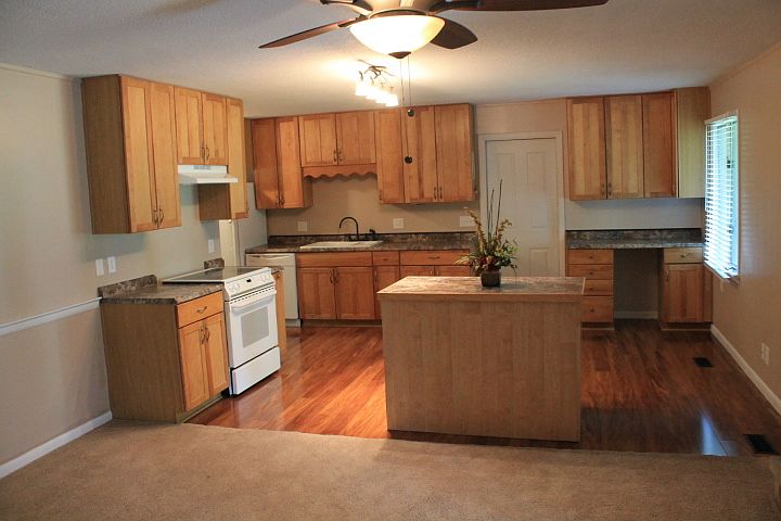 1st image of 1903 Tanglewood Dr