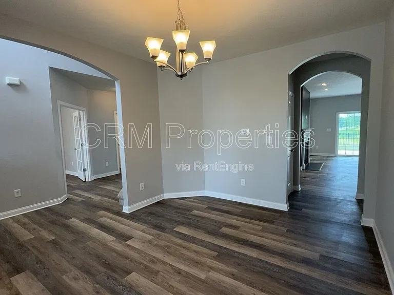 6311 Burgin Dr — Photo 7